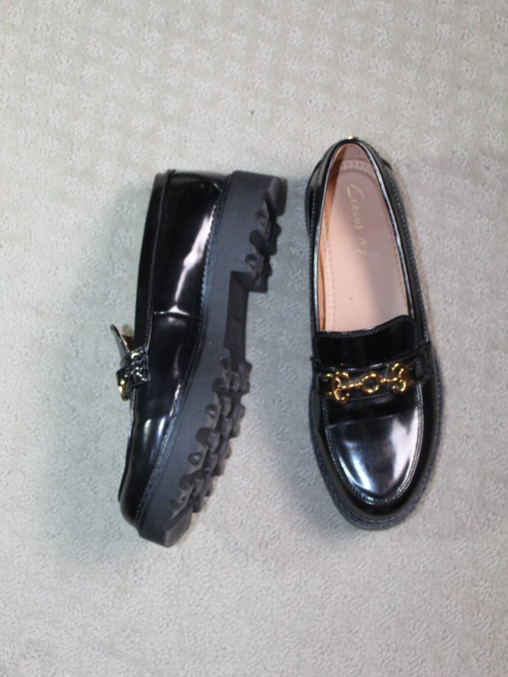 Circus by Sam Edelman Size 8.5 Black Patent Gold Tone Buckle Lug Sole Loafers